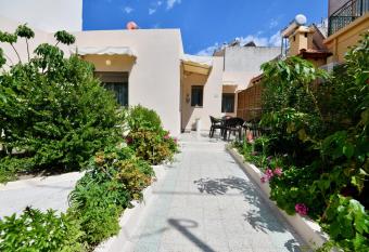 Elli s Private House has Balcony rooms