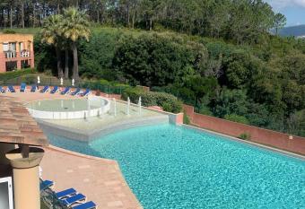 Appartement Horizon bleu vue panoramique sur mer has Balcony rooms