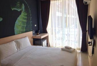 GO INN Krabi Ao Nang Beach has Balcony rooms