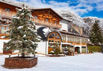 Hotel Montana has Balcony rooms