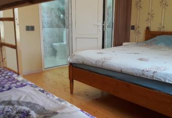 Hasanovs Villa has Balcony rooms