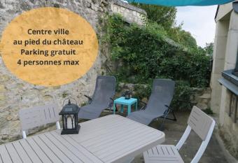 Appartement au pied du ch  teau has Balcony rooms