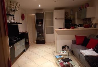 Un r  ve au bord de mer has Balcony rooms