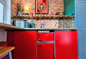 Artebella Rustic Retreat has Balcony rooms