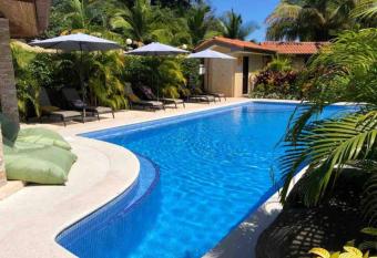 Tamarindo 2BR Apartment Nature Pool Beach allows 18 year olds to book a room