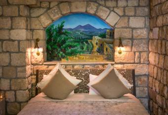 Beit Ha Omanim has Balcony rooms