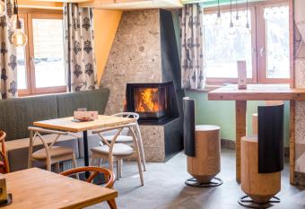 Rifugio La Montanara has Balcony rooms