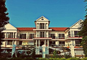 Sovereign Hotel has Balcony rooms