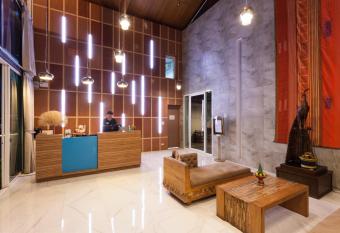 We Briza Hotel Chiangmai allows 18 year olds to book a room