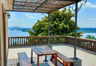 Terrazza Mirabella has Balcony rooms