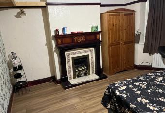 (null) allows 18 year olds to book a room