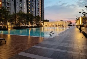 Alanis Suite KLIA by Cotton Cloud has Balcony rooms