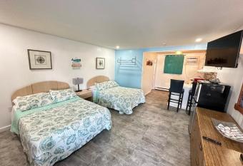 Old Orchard Beach Motel has Balcony rooms
