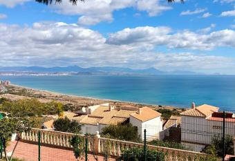 Bahia Alicante has Balcony rooms