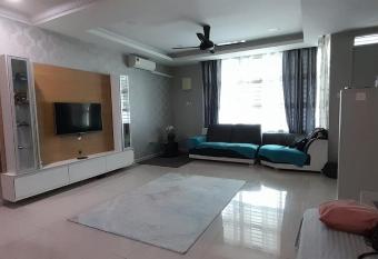 RS Homestay Semenyih has Balcony rooms