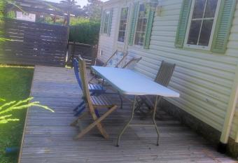 Mobile-home avec terrasse has Balcony rooms