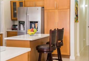 Avant- Lifestyle Villa has Balcony rooms