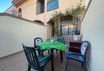 Calle Cabo de Irta - Santiago de la Ribera has Balcony rooms