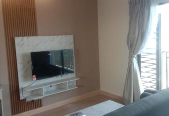 Youth City Nilai Cozy view has rooms with a private hot tub