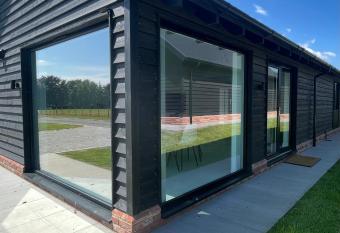 Jasmine -Luxury Stay Willow Farm Faversham has Balcony rooms