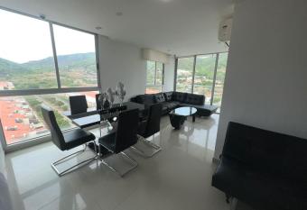 apartamento en rodadero santa marta allows 18 year olds to book a room