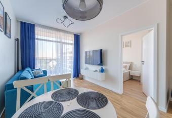 Apartament Blue Sky by HolidaySun has Balcony rooms