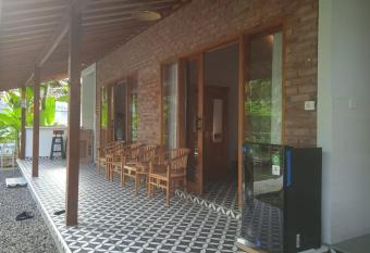 Umah Alpukat has Balcony rooms