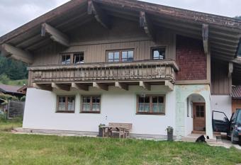 Ferienwohnung Innerhofer has Balcony rooms