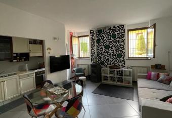 La Casa di Chicco has Balcony rooms