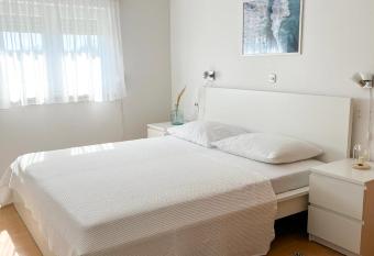 Apartments Dubravka has Balcony rooms