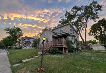 Charming family home with fire-pit has Balcony rooms