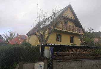 Beaux pr  s 68 has Balcony rooms