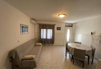 Apartmani Gr    ica has Balcony rooms