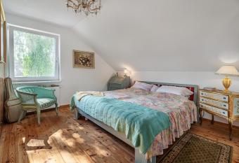 Villa Marta has rooms with a private hot tub