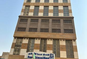                                Sama Al Amany Hotel allows 18 year olds to book a room