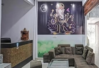 The Grand Shiva Hotel allows 18 year olds to book a room