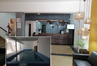 Hotel Palace Piri  polis allows 18 year olds to book a room