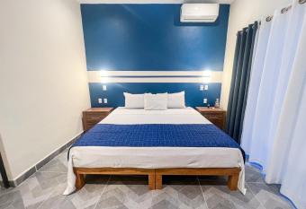 Casa Caracol, Prime Location, Pristine, Newly Renovated has Balcony rooms