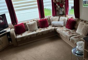 Caravan Brenda RHYL allows 18 year olds to book a room