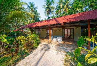 Munjoh Ocean Resort has Balcony rooms