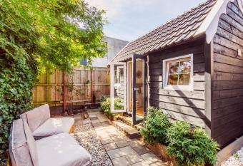Tiny house Zaandam has Balcony rooms