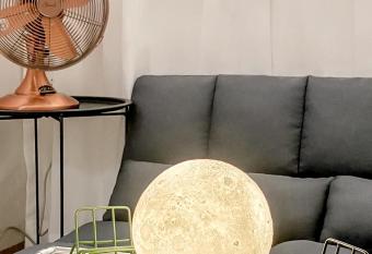 Sodam Haengoong allows 18 year olds to book a room