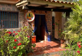 Casa Aziza , le charme andalou has Balcony rooms