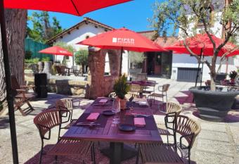 Tenuta del Duca Fiumicino Locanda e Hostaria Guest House allows 18 year olds to book a room