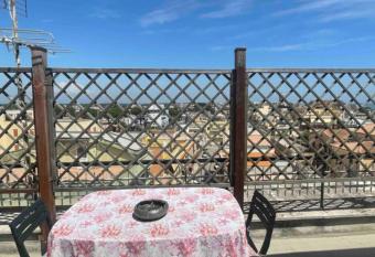 loft moderno in centro, a 5 minuti dal mare ! has Balcony rooms