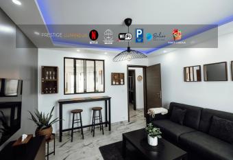 Prestige Lumineux has Balcony rooms