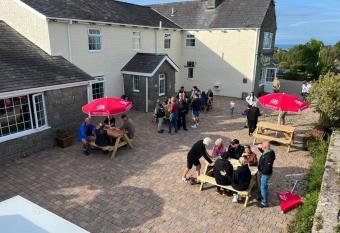 Ty Dderw Country Inn allows 18 year olds to book a room