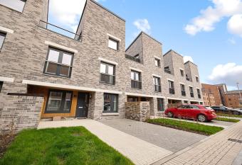 Dunmore Rooftop has Balcony rooms