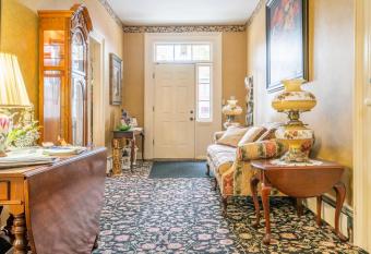 The Charming Bucknell Room has Balcony rooms