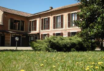 Da Nonna Carla allows 18 year olds to book a room